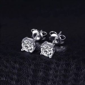 1ct CZ Diamond & 925 Sterling Silver Stud Earrings - 5 mm